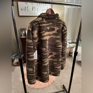 Boxercraft camouflage women’s fleece XL brand new with tags